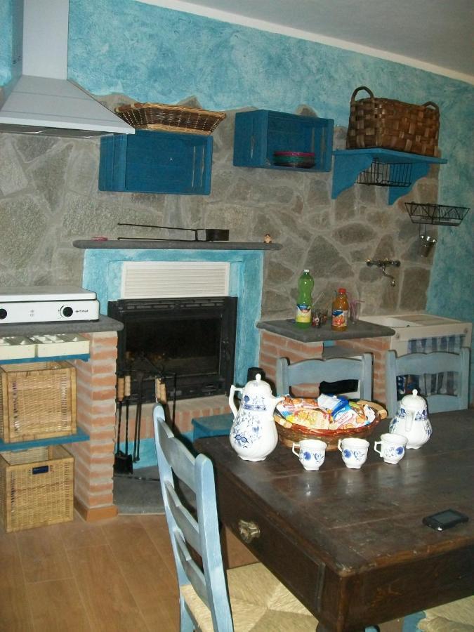 B&B Pisolo E I Persi Pien Roccasparvera Phòng bức ảnh